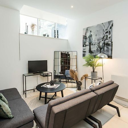 Al Central-Soho-Chinatown-Coventgarden-Cozy-Onebed Daire Londra Dış mekan fotoğraf