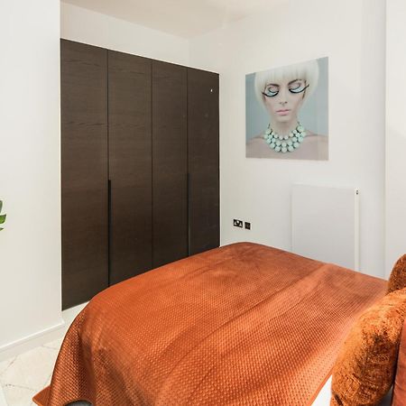 Al Central-Soho-Chinatown-Coventgarden-Cozy-Onebed Daire Londra Dış mekan fotoğraf