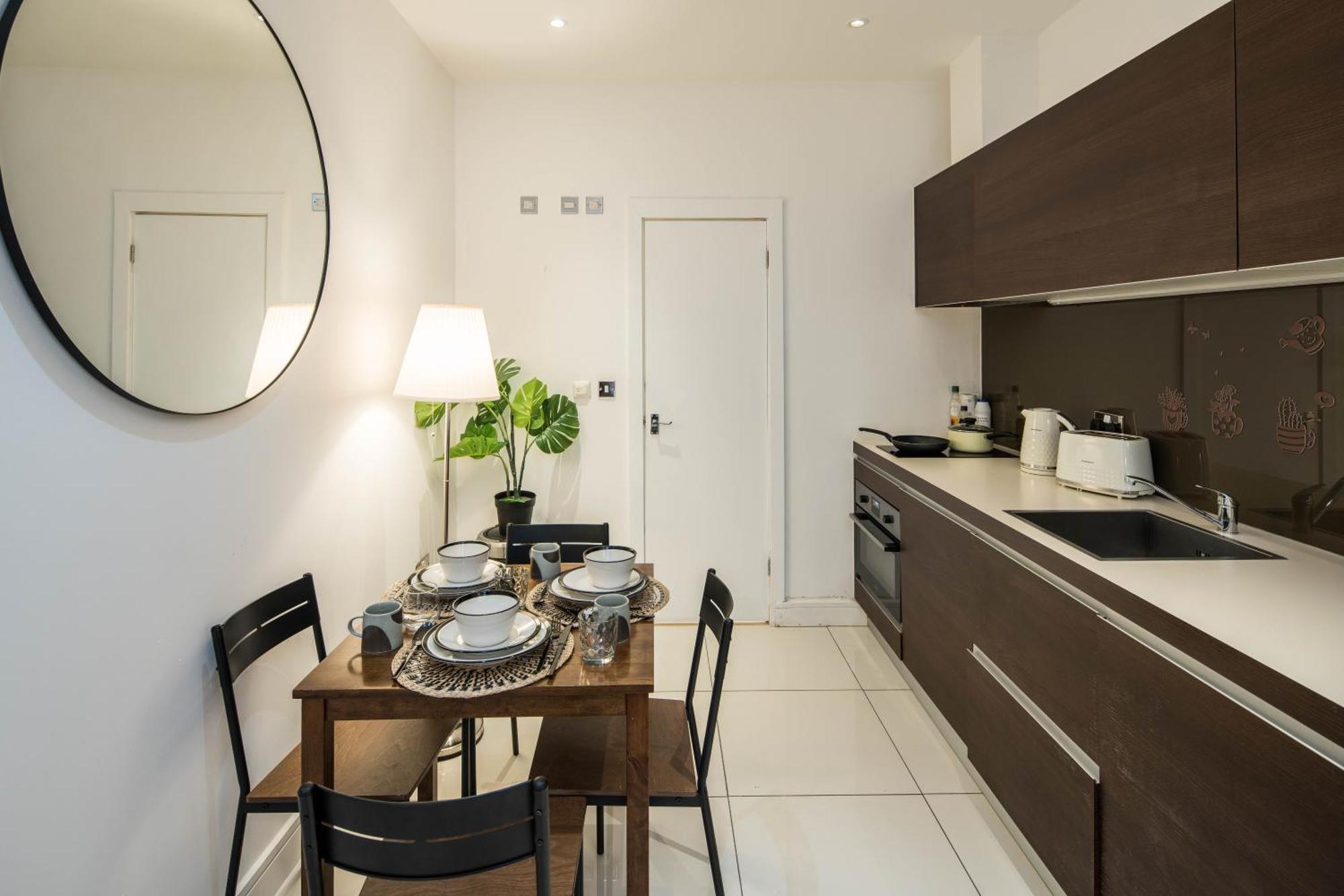 Al Central-Soho-Chinatown-Coventgarden-Cozy-Onebed Daire Londra Dış mekan fotoğraf