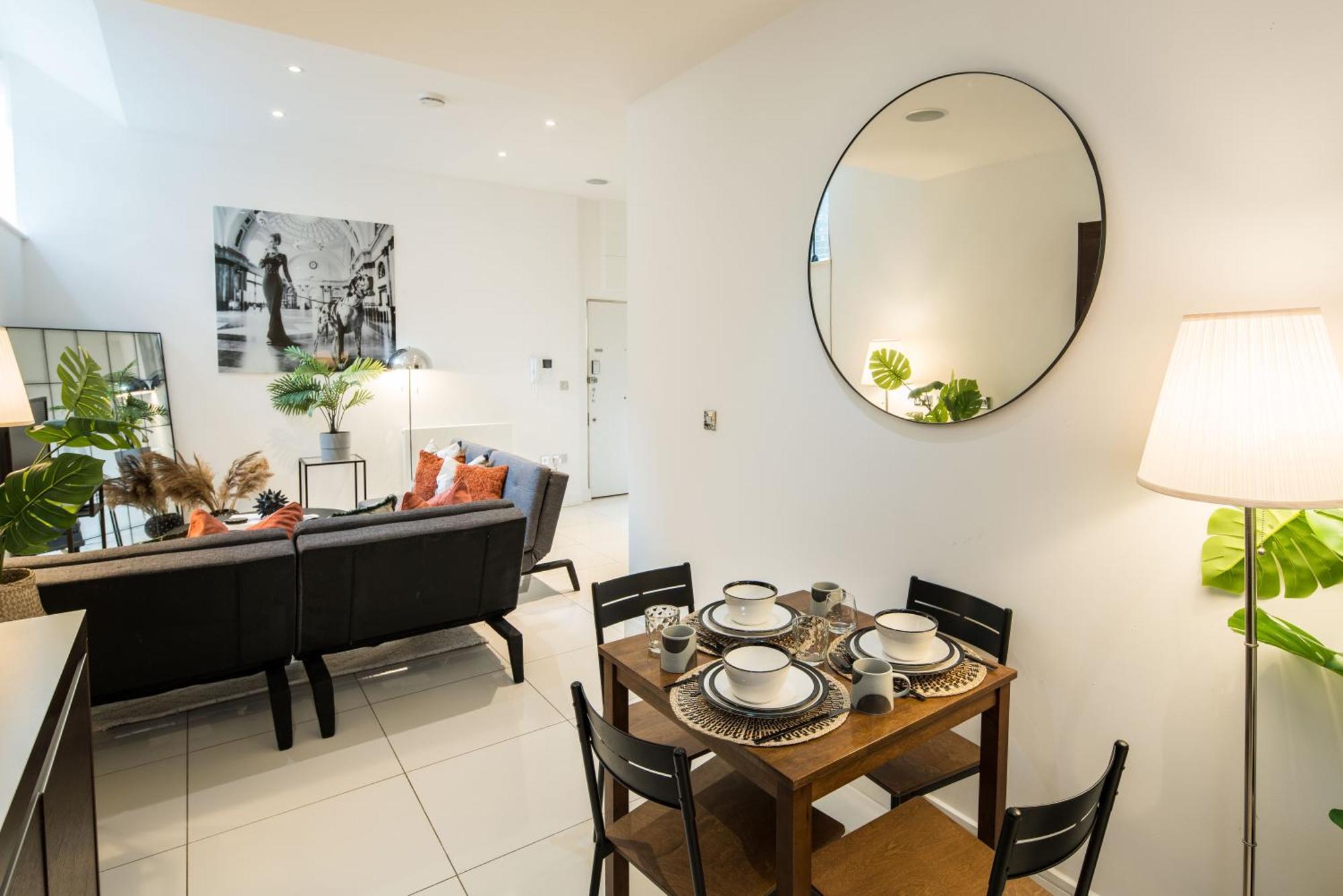Al Central-Soho-Chinatown-Coventgarden-Cozy-Onebed Daire Londra Dış mekan fotoğraf